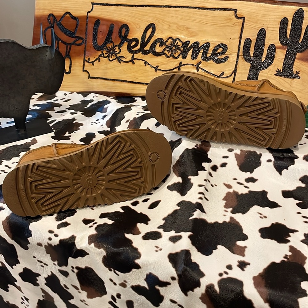 Classic Ultra Mini Platform Boot (Women) - Picture 3 of 6